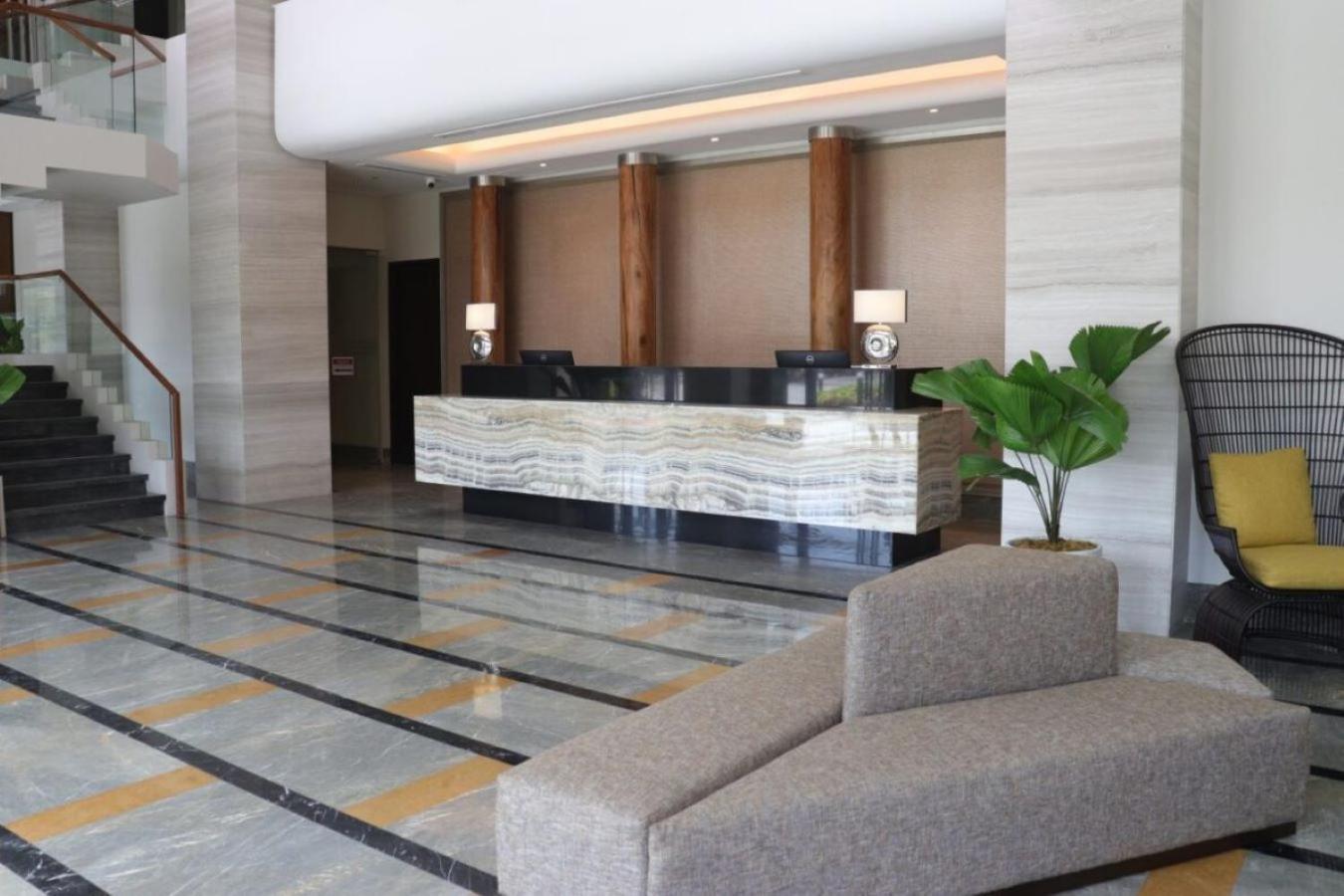 The Aurora Subic Hotel Managed By Hii Olongapo Eksteriør billede